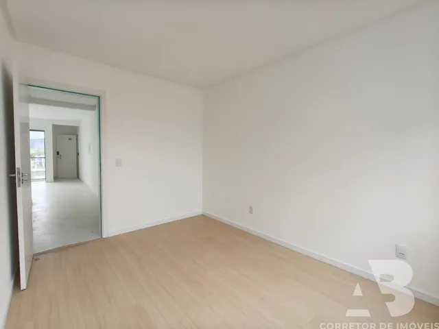 Imagem 3: Apartamento À Venda em Camboriú-Sc: 2 Quartos, 1 Suíte, 1 Sala, 2 Banheiros, 1 Vaga de Garagem e 71,97 M² de Área