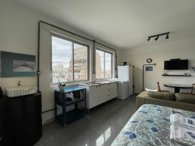Imagem 2: Lindo Stúdio/Loft 28 M2 Privativos para Residir Ou Investir no Centro Histórico Porto Alegre.