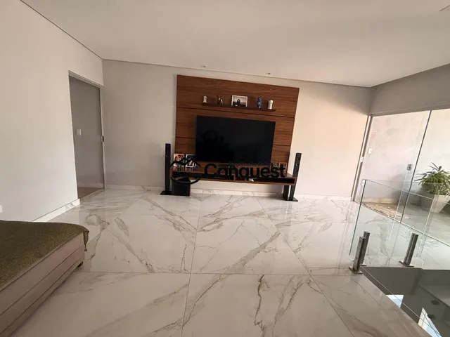 Imagem: Casa Duplex À Venda no Bairro Ponte Alta