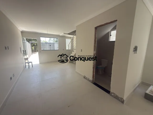 Imagem 2: Casa Geminada Duplex, 03 Quartos com Suíte