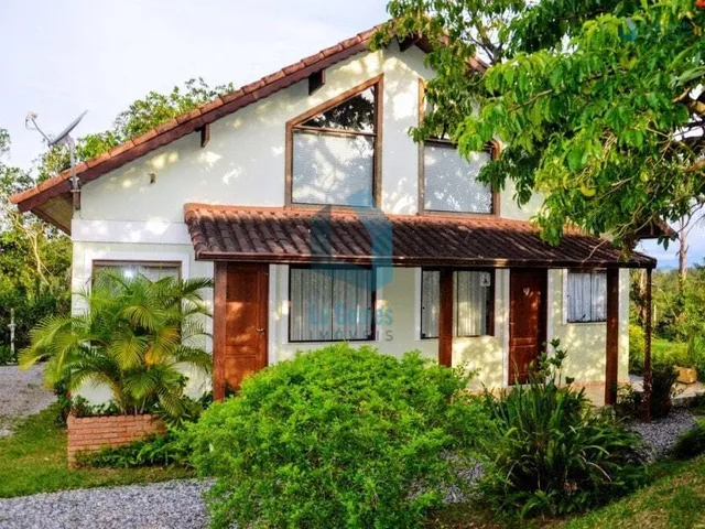 Imagem: Excelente Casa Localizada em Um Condomínio