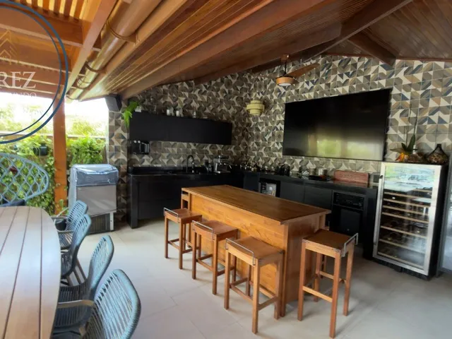 Imagem 6: Casaà Venda em Jaguaribe com 4 Suítes e Infraestrutura de Lazer Excelente!