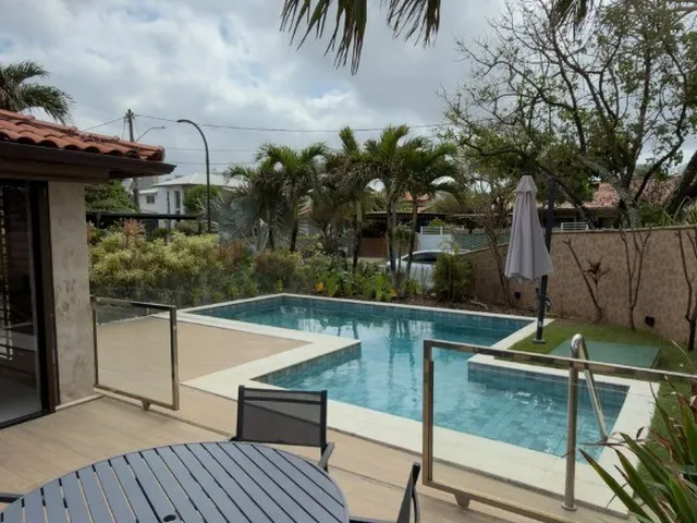 Imagem 13: Casaà Venda em Jaguaribe com 4 Suítes e Infraestrutura de Lazer Excelente!