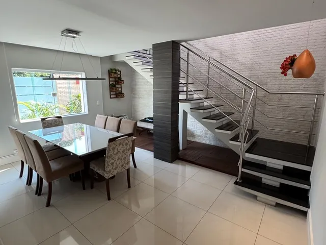 Imagem 14: Casa Duplex com 4 Suítes, Espaço Gourmet, Piscina e Ponto para Carro Elétrico em Araçás