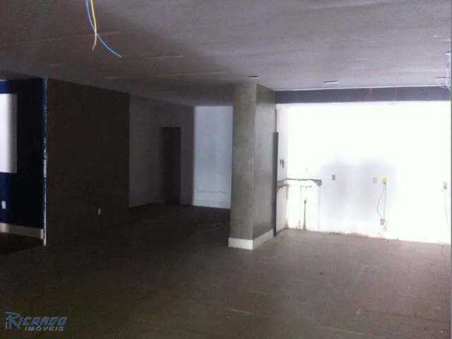 Imagem 11: Ótima Loja À Venda com 400 M² em santa Lucia em Vitória-Es