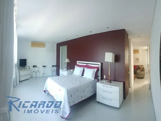 Imagem 4: Luxuoso Apartamento 4 Quartos, Suítes À Venda de Frente para o Mar da Praia do Morro - Guarapari Es
