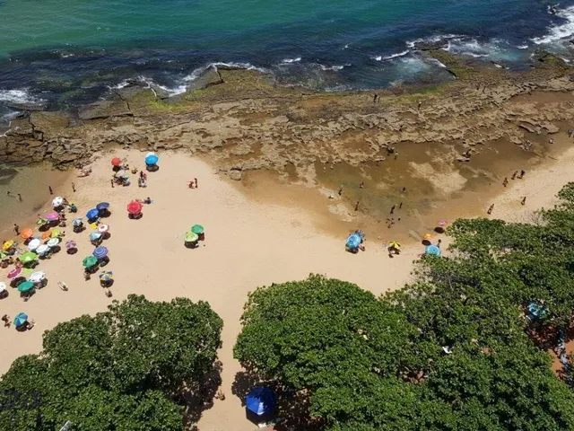 Imagem 3: Apartamento Frente Mar À Venda com 4 Suítes no Centro de Guarapari-Es