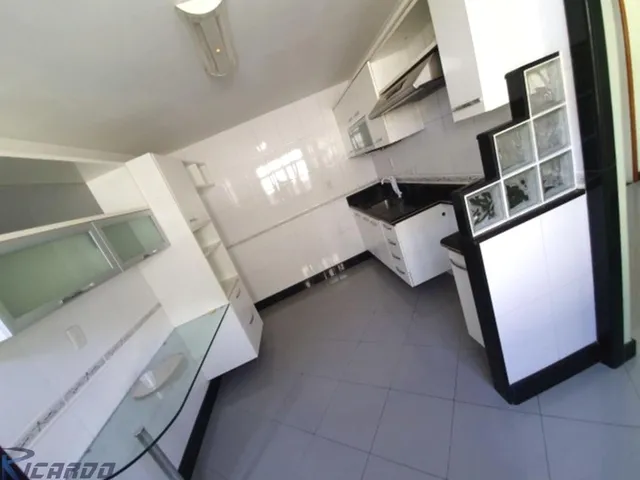 Imagem 5: Casa À Venda Residencial e Comercial 500M² 4 Lojas Espaçosas, 3 Apartamentos Cariacica Sede