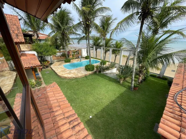 Imagem: Casa Duplex À Venda Pé na Areia, Frente