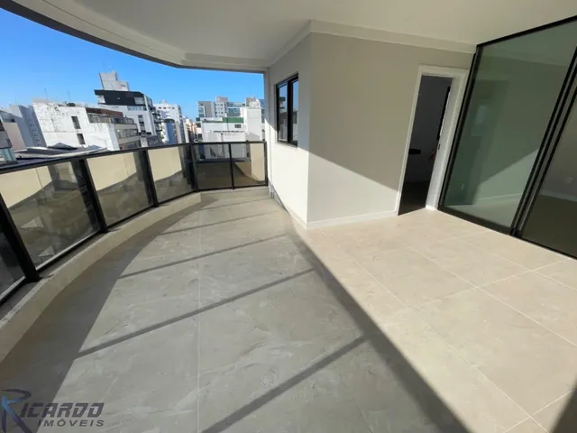Imagem 11: Apartamento À Venda com 4 Quartos Suítes, Lazer Completo no Centro de Guarapari-Es