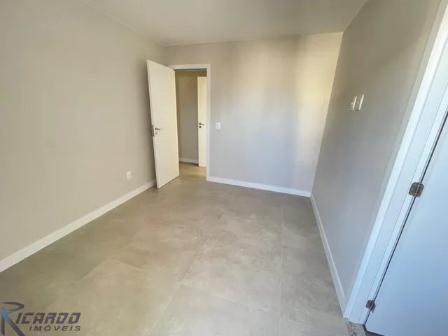 Imagem 12: Apartamento À Venda com 4 Quartos Suítes, Lazer Completo no Centro de Guarapari-Es