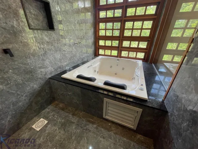 Imagem 15: Casa Duplex de Alto Padrão À Venda em Buenos Aires, Guarapari - Es