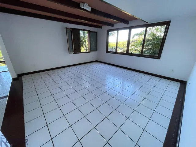 Imagem 16: Mansão com 8 Suítes À Venda na Aldeia da Praia - Guarapari-Es