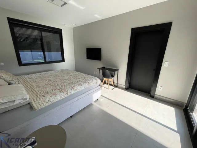 Imagem 6: Venha Se Encantar com Esta Maravilhosa Casa Linear À Venda no Prestigiado Condomínio Alphaville Jacuhy, em Serra - Es