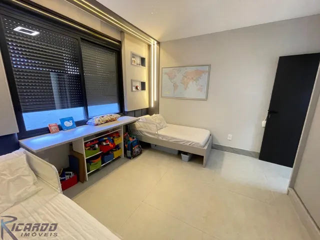 Imagem 4: Venha Se Encantar com Esta Maravilhosa Casa Linear À Venda no Prestigiado Condomínio Alphaville Jacuhy, em Serra - Es