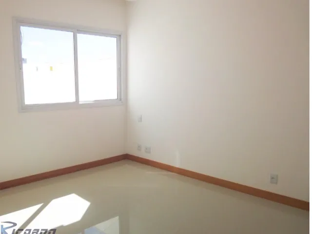Imagem 8: Apartamento de 4 Suítes À Venda, Frente Mar da Praia de Bacutia, Enseada Azul, Guarapari - Es