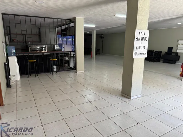 Imagem 10: Loja Comercial em Guarapari. Espaço Amplo e Infraestrutura Completa. Grande Fluxo de Carros e Pessoas. Oportunidade!