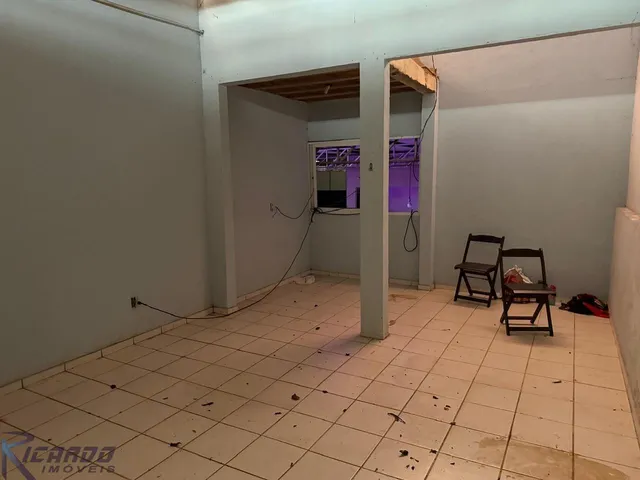 Imagem 7: Loja Comercial em Guarapari. Espaço Amplo e Infraestrutura Completa. Grande Fluxo de Carros e Pessoas. Oportunidade!