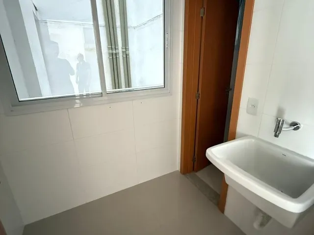 Imagem 3: Apartamento À Venda na Orla da Praia do Morro, Guarapari - Es