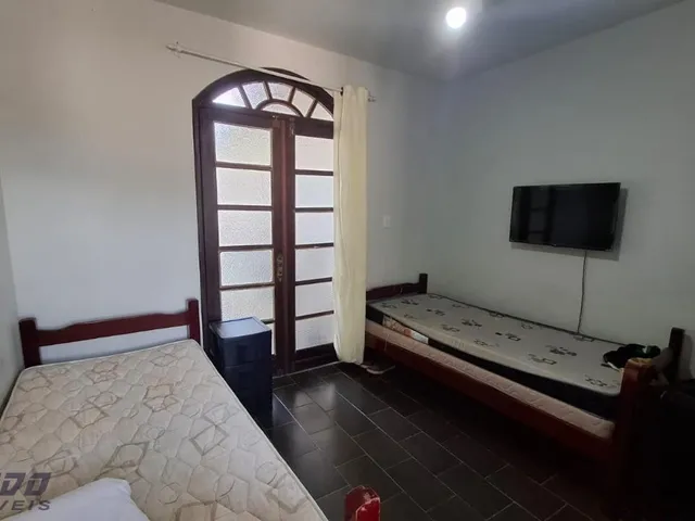 Imagem 4: Imperdível Oportunidade: Casa À Venda em Guarapari-Es, no Bairro Meaípe, com 09 Quartos, 4 Suítes e 240M² de Área!