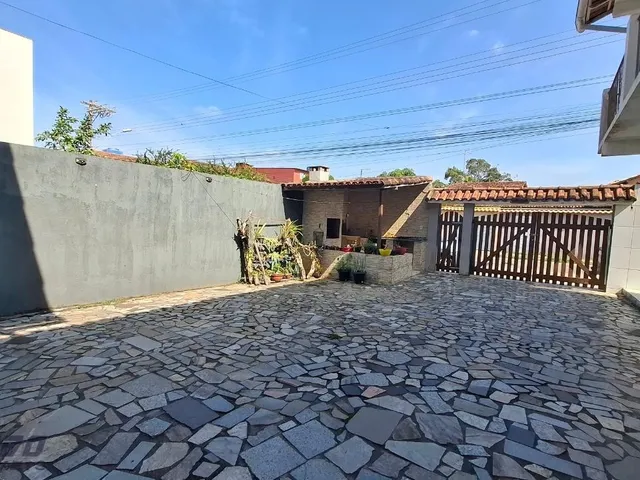 Imagem 13: Imperdível Oportunidade: Casa À Venda em Guarapari-Es, no Bairro Meaípe, com 09 Quartos, 4 Suítes e 240M² de Área!
