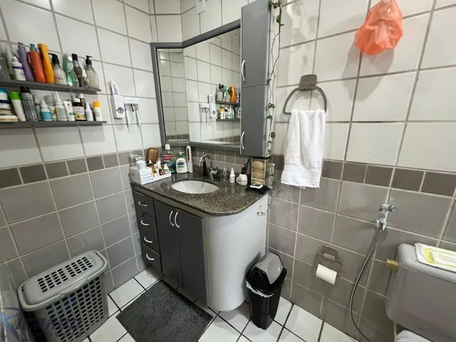 Imagem 2: Apartamento 2 Quartos À Venda na Orla da Praia do Morro, Guarapari-Es, Lazer Completo