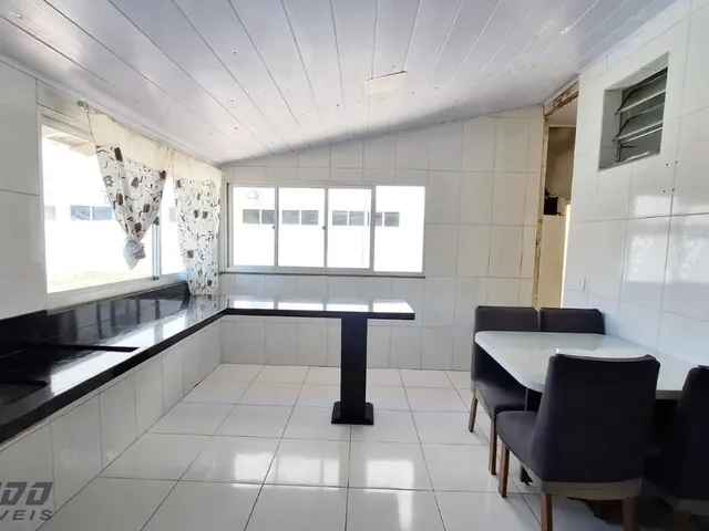 Imagem 4: Casa Comercial À Venda em Guarapari-Es, Meaípe: 4 Quartos, 1 Suíte, 2 Salas, 4 Vagas e 200M² de Área