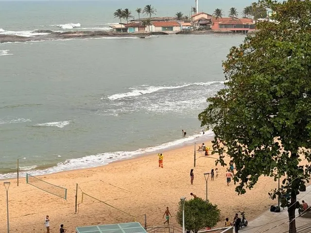 Imagem 10: Apartamento de 3 Quartos À Venda de Frente para o Mar da Praia das Castanheiras, Centro, Guarapari Es