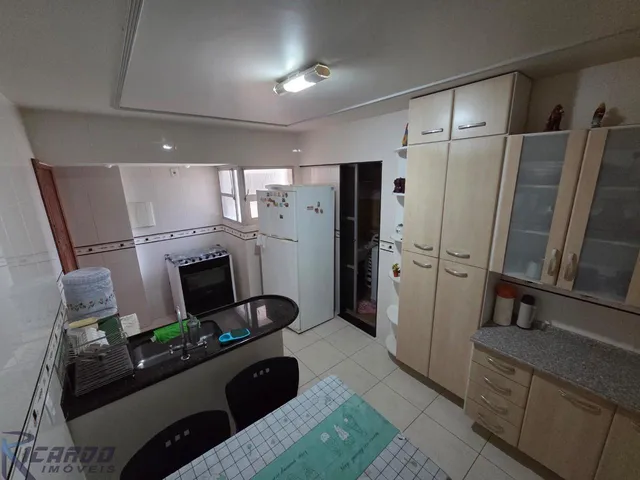 Imagem 14: Apartamento de 3 Quartos À Venda de Frente para o Mar da Praia das Castanheiras, Centro, Guarapari Es
