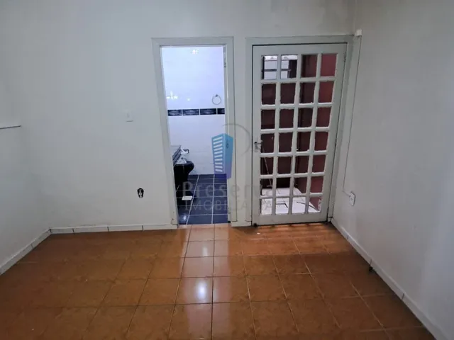 Imagem 9: Casa Ampla com 3 Dormitórios, 2 Suítes e Salão de Festas no Dom Bosco
