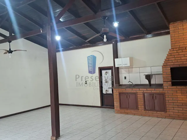 Imagem 13: Casa Ampla com 3 Dormitórios, 2 Suítes e Salão de Festas no Dom Bosco