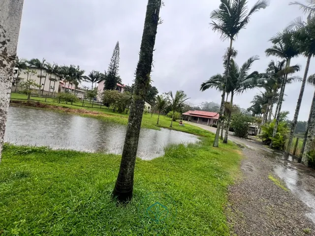 Imagem: Casa 3 Dormitórios - Morro Alto - Balneário