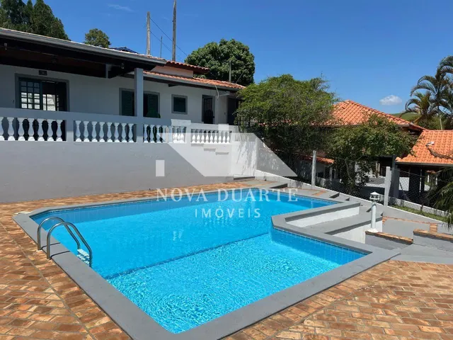 Imagem: Chácara À Venda em Jambeiro - Piscina