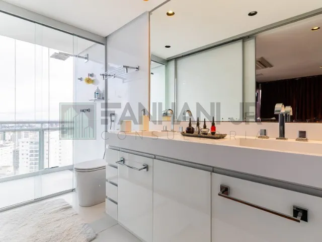 Imagem 7: Apartamento de Luxo com 3 Suítes e 5 Vagas na Cerqueira César, São Paulo-Sp: Conforto e Sofisticação em 256M²!