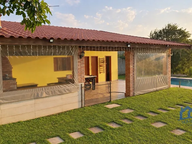 Imagem: Sitio com 4 Quartos e 4 Banheiros À Venda