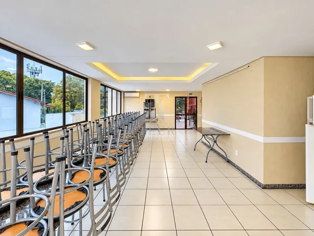 Imagem 10: Apartamento À Venda no Bairro Cristo Redentor - Porto Alegre/Rs