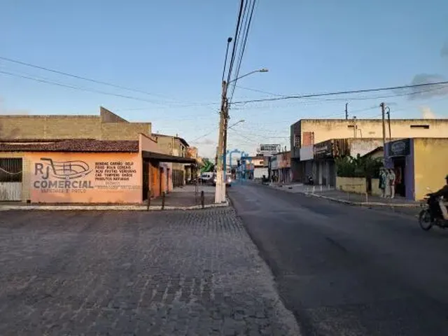 Imagem 4: Terreno com 06 Casas e 08 Pontos Comerciais À Venda