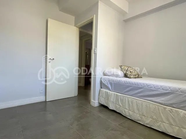 Imagem 14: Apartamento com Três Quartos Sendo 1 Suíte Disponível para Locação, Centro, Passos - Mg