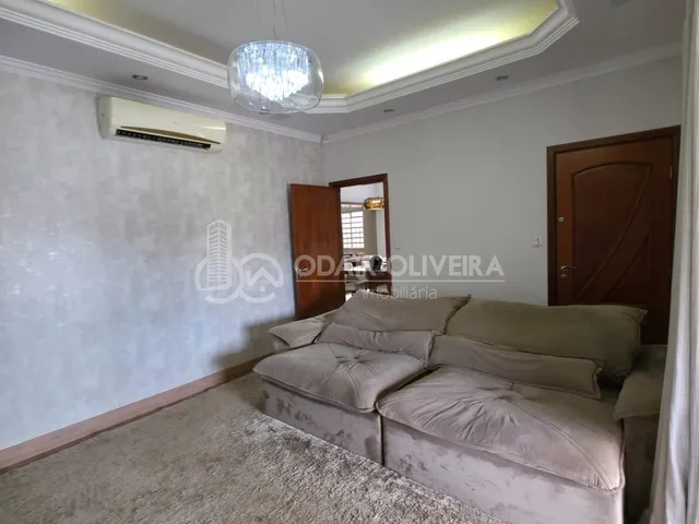 Imagem 11: Residência de Alto Padrão com Lazer Completo no Bairro Panorama Passos Mg