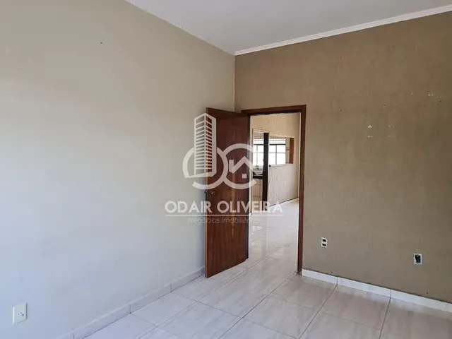Imagem 13: Casa com 3 Quartos, Á Venda Jardim santa Luzia, Passos - Mg