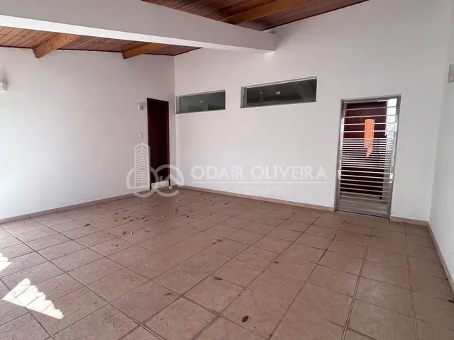 Imagem 2: Excelente Casa À Venda no Centro de Passos Rua Gonçalves Dias