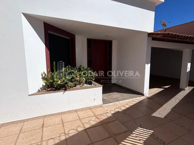 Imagem 3: Excelente Casa À Venda no Centro de Passos Rua Gonçalves Dias