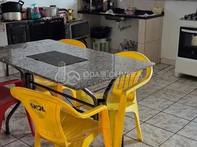 Imagem 4: Sobrado a Venda com 487M de Construção no Bairro Penha, Passos - Mg