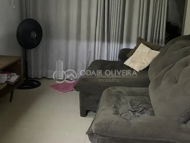 Imagem 2: Casa com Suíte À Venda no Bairro Penha II em Passos - Mg