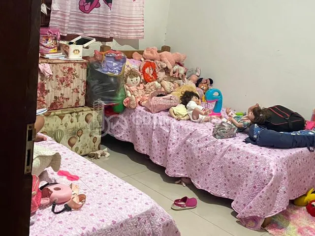 Imagem 3: Casa com Suíte À Venda no Bairro Penha II em Passos - Mg