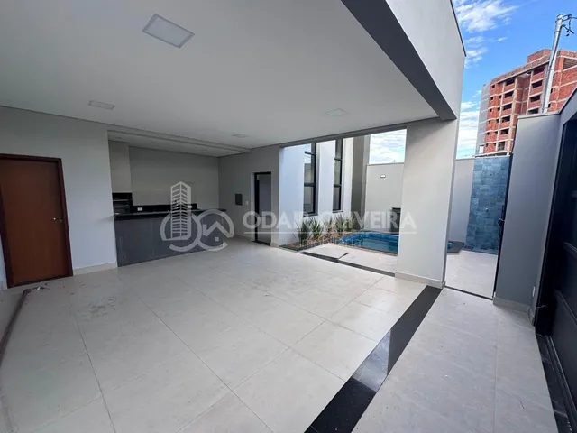 Imagem: Casa Á Venda 137 M de Construção, Distribuída