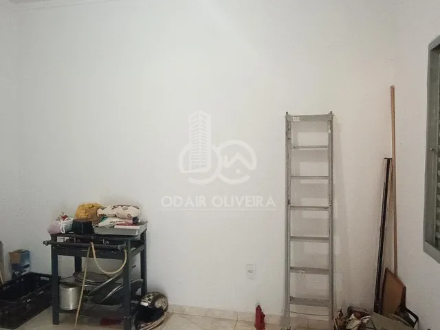 Imagem 10: Casa a Venda com 3 Quartos Sendo 1 Suíte , a Menos de 10 Minutos da santa Casa