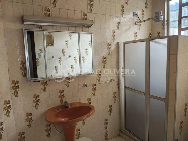 Imagem 8: Casa a Venda com 2 Suítes e Garagem Coberta no Centro, Passos - Mg