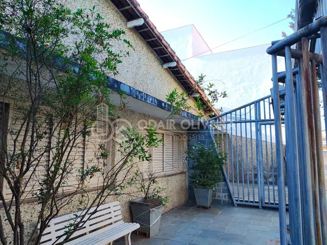 Imagem 4: Casa a Venda com 2 Suítes e Garagem Coberta no Centro, Passos - Mg