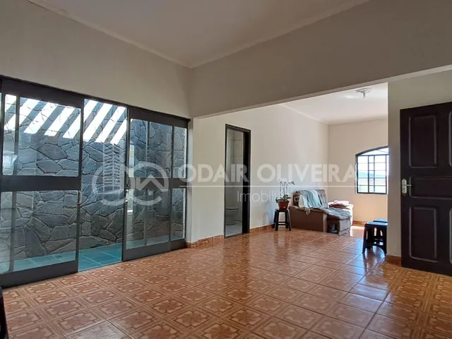 Imagem: Casa Disponivel, Venda e Locação no Bairro